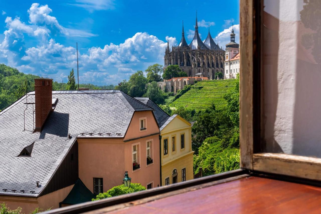 Starý farhof Lägenhet Kutná Hora Exteriör bild